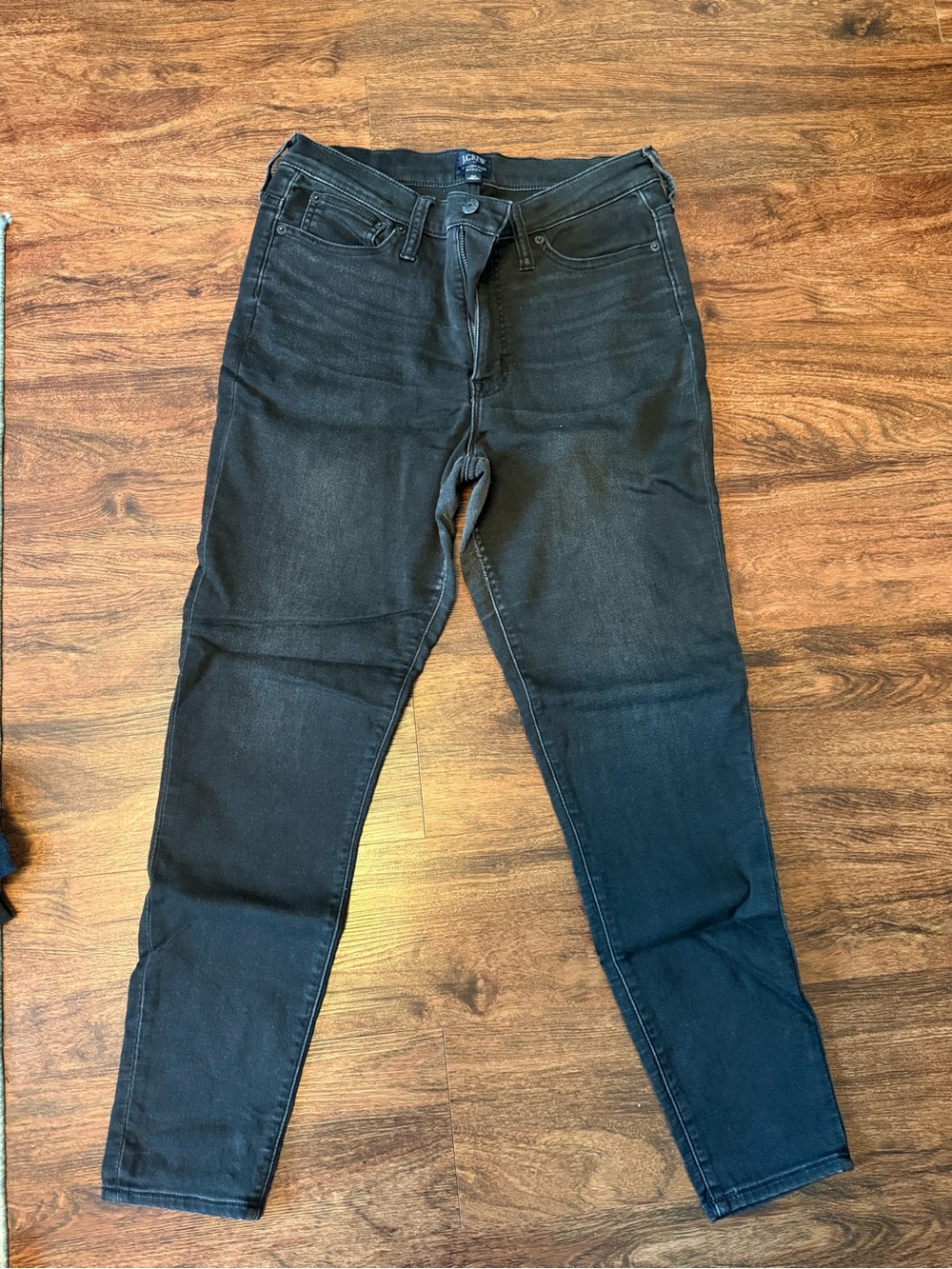 Jcrew 9” black high rise Jean